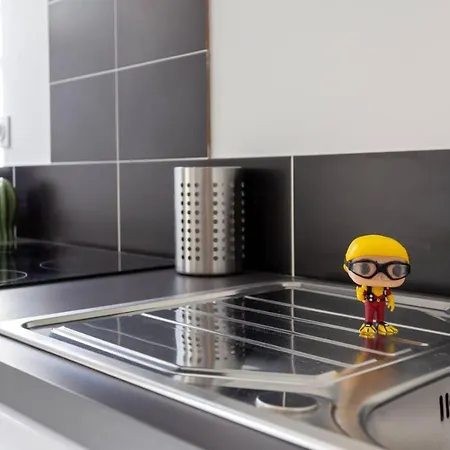 Maxbnb - Climatise - T2 37m2 & Terrasse 30m2 - Est דירה טולון