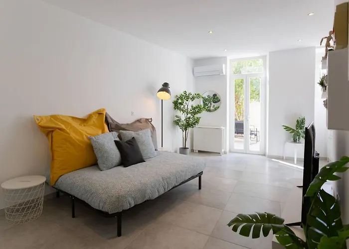 Maxbnb - Climatise - T2 37m2 & Terrasse 30m2 - Est *
