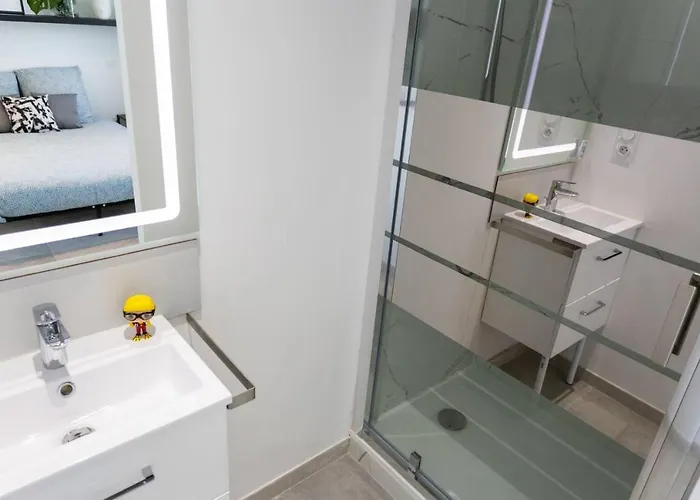 Maxbnb - Climatise - T2 37m2 & Terrasse 30m2 - Est *